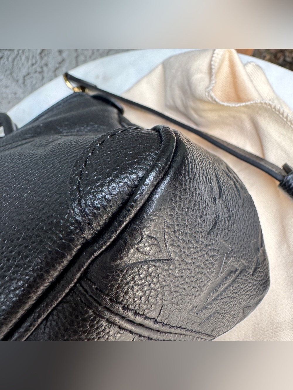 Louis Vuitton Empreinte Trianon PM - Picture 13 of 16